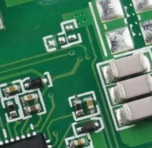 深圳風華貼片電容代理商：怎么判斷貼片電容漏電？